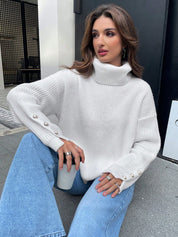 Sweater with turtleneck made of soft rope for cold days-2