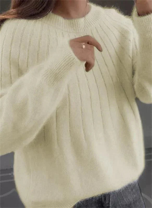 Fluffy knitting sweater made of acrylic fiber for women-4