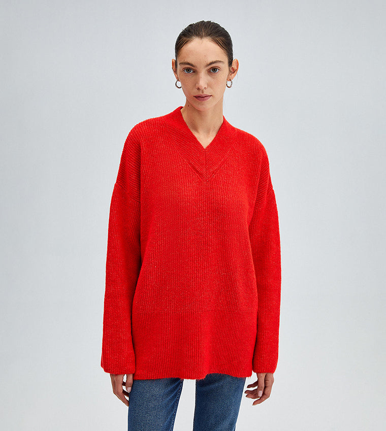 Sweater with hood in red for a casual and comfortable look for women-1