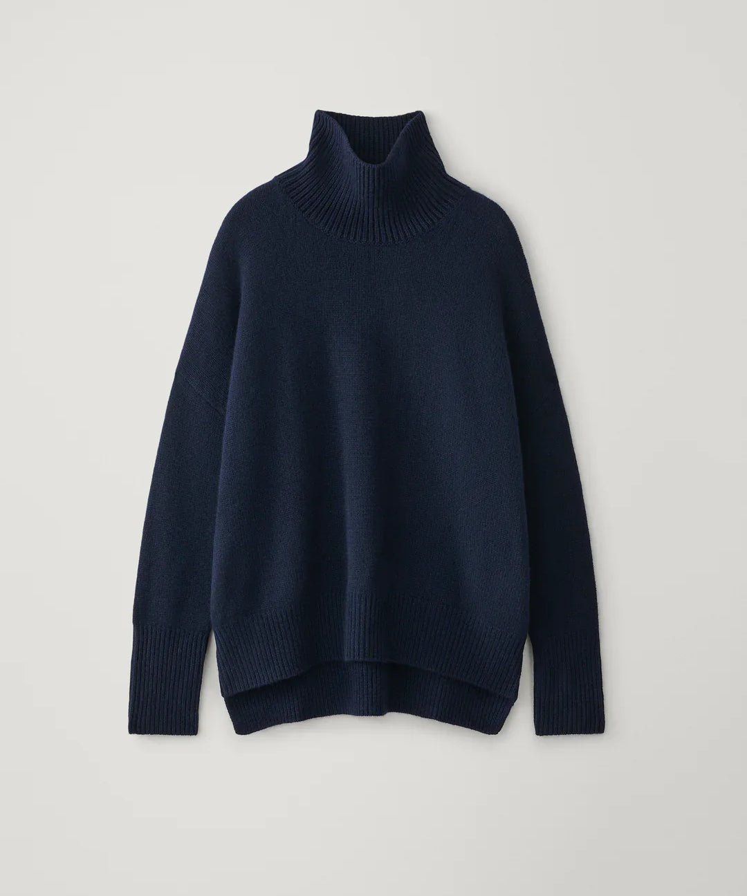 Sweater made of noble cashmere mix with a stylish turtleneck-2