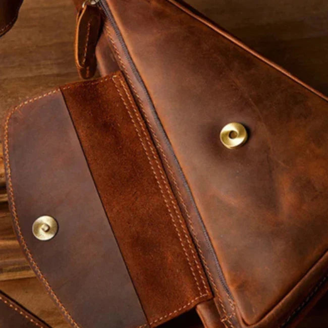 Lars | Genuine Leather Triangle Shoulder Bag