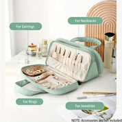 Charloutte | Versatile and functional travel-friendly cosmetic bag