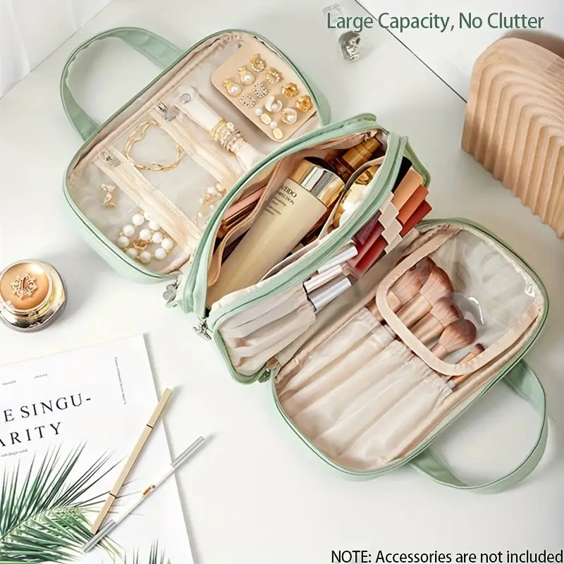 Charloutte | Versatile and functional travel-friendly cosmetic bag