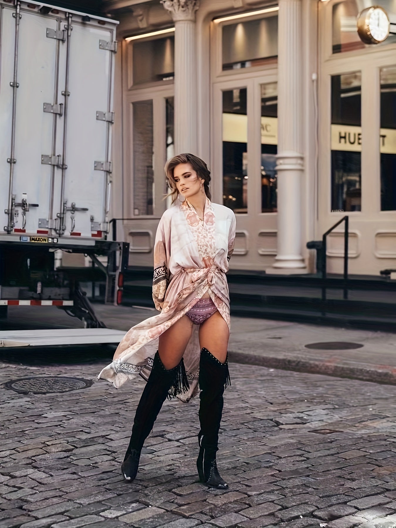 Elegant Floral Kimono - Aimee Collection