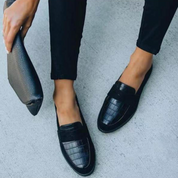 Pia | Urban Classic Slip-On Loafers