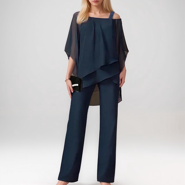 Chic and Sophisticated Black Silk Evening Ensemble