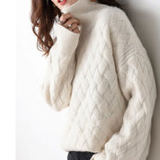 Sweaters made of soft cashmere for stylish women's look-3