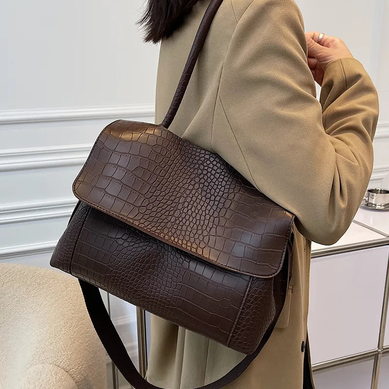 Eva | Stylish Crocodile Pattern Large Capacity Women's Shoulder Bag