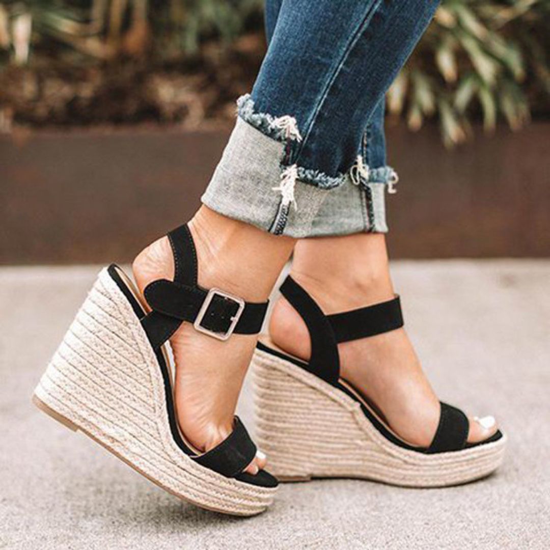 Elegant Platform Heels | Sophisticated clogs with straps