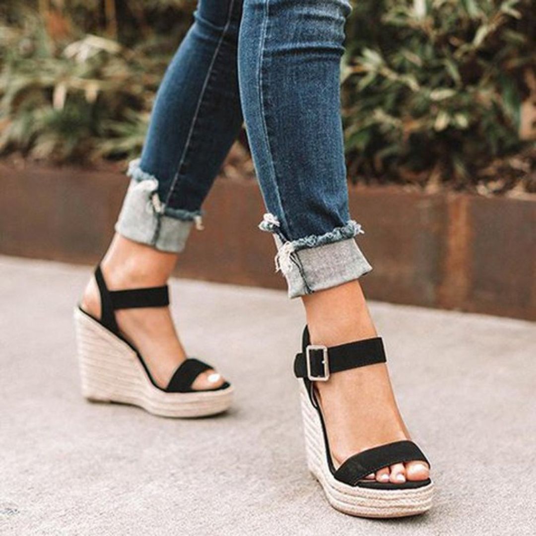 Elegant Platform Heels | Sophisticated clogs with straps