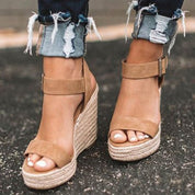 Elegant Platform Heels | Sophisticated clogs with straps