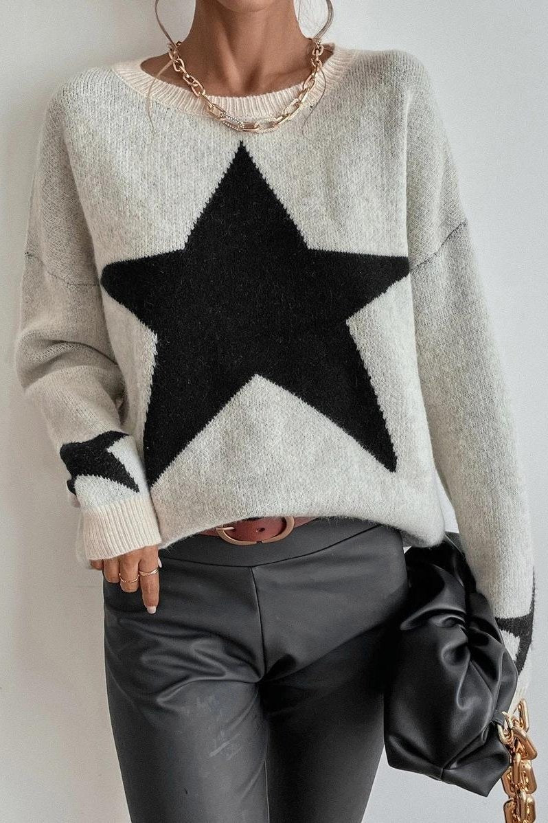 Long -sleeved women's sweater with star print for cool days-4