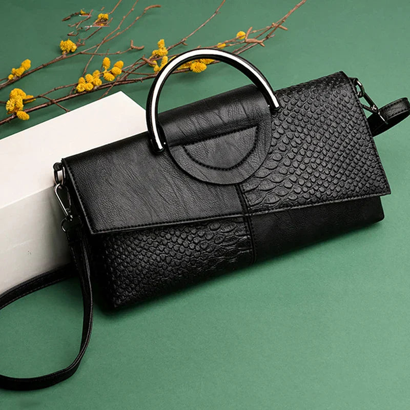 Clara | Retro Leather Shoulder Bag with Crocodile Pattern