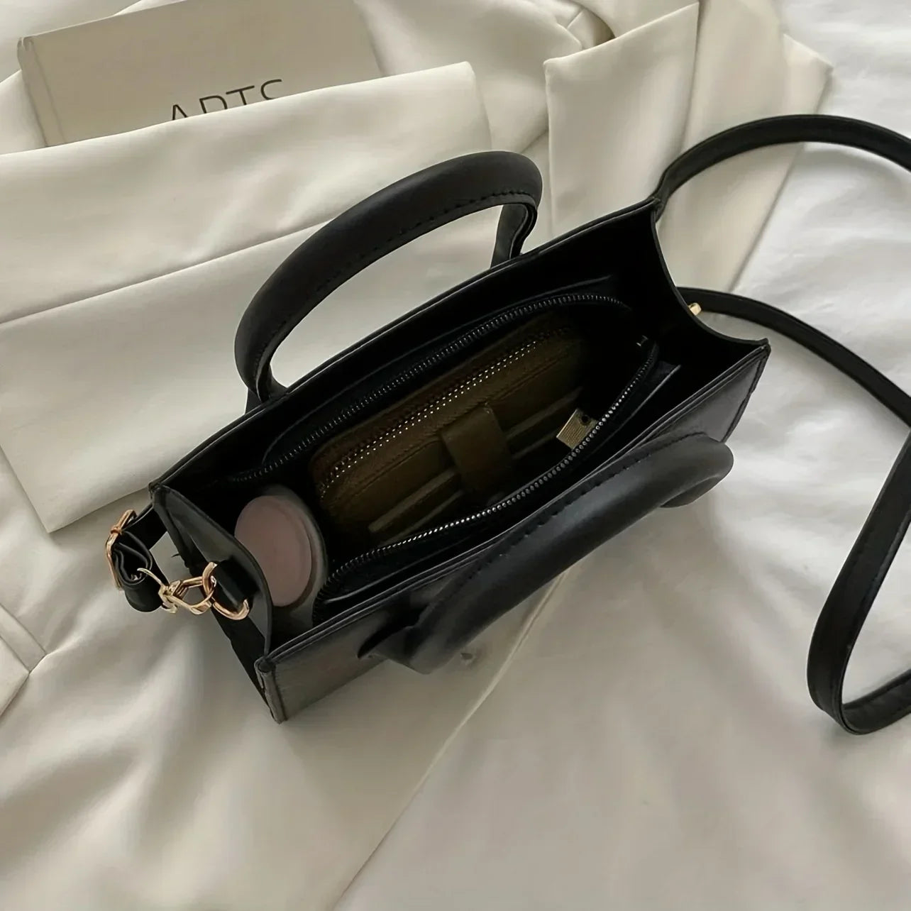 Eva | Women's Minimalist Square Leather Shoulder Bag