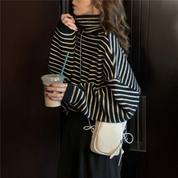 Sweater with a high collar and two -tone design for women-5