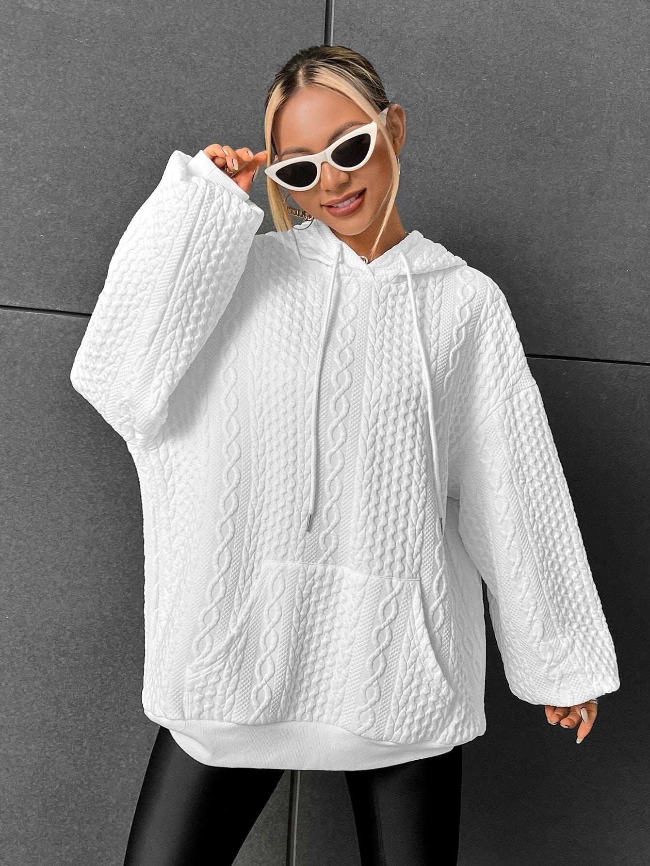 Ana Hoodie: stylish, warm hoodie for winter-3