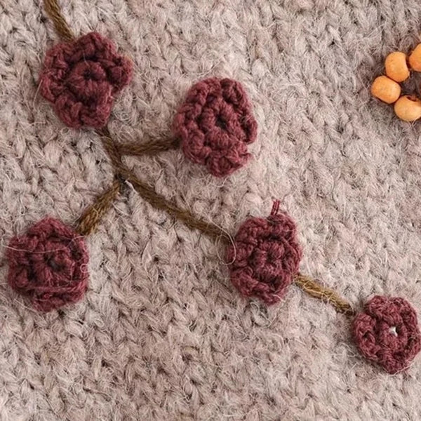 Knitting sweaters with perlendails in brown for women - elegance and warmth-3