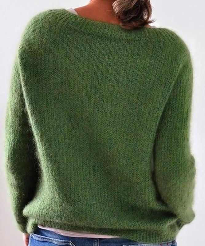 Knitting sweater with a relaxed cut-2