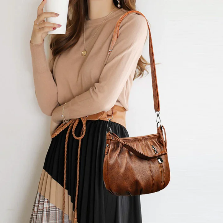 Isla | Well-Maintained Folded Crossbody Bag