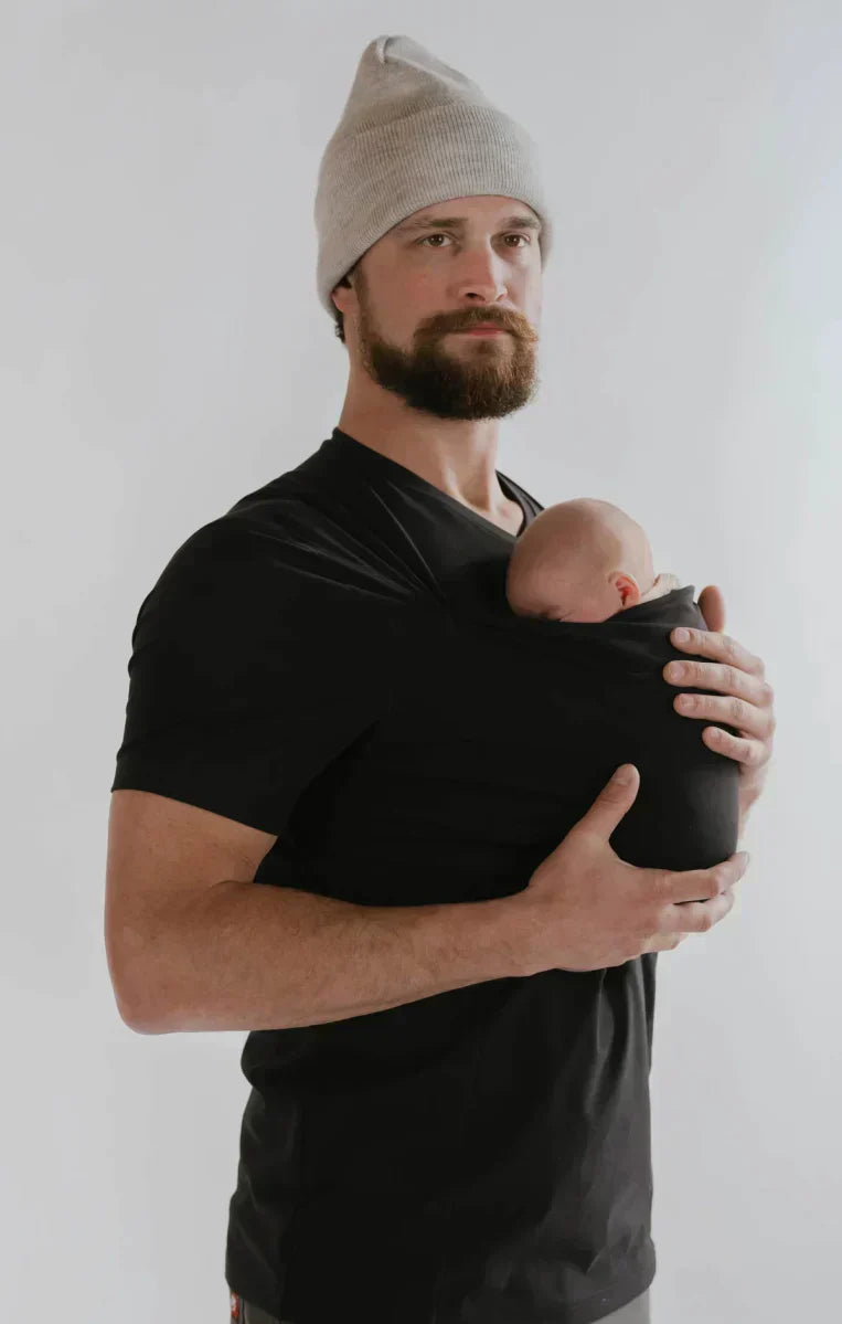 Nesting – Trageshirt für Babys – Einfach & Bequem