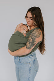 Nesting – Trageshirt für Babys – Einfach & Bequem