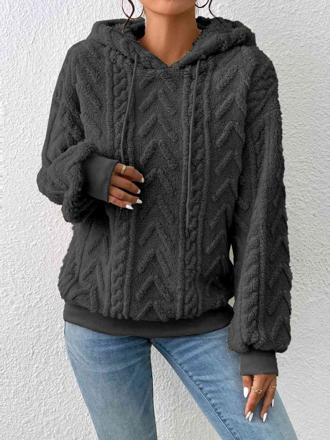 Sweaters with a cord and long arm in a two -tone design for women-6