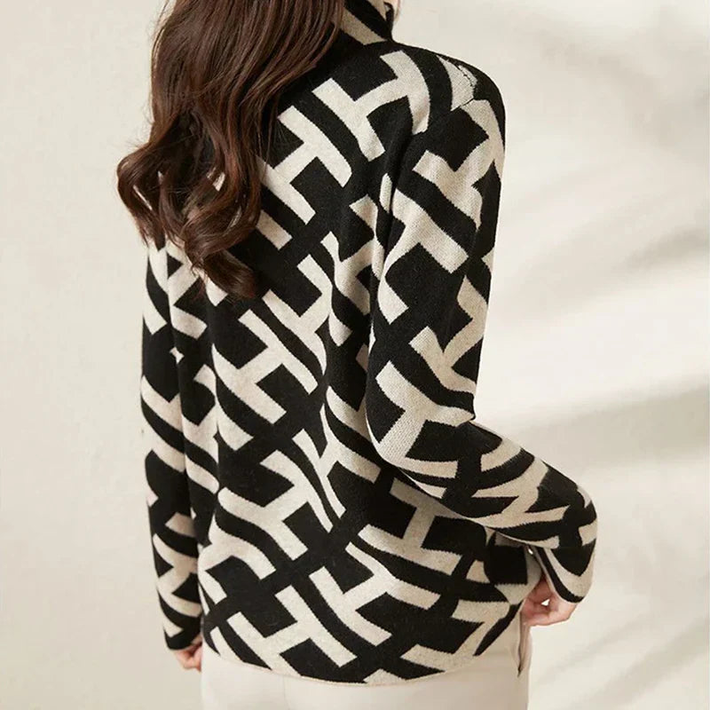 Knitting sweaters with stylish details and fashionable two-color design for women-5