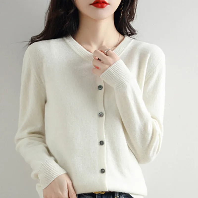 Knitted sweater with neckline-4